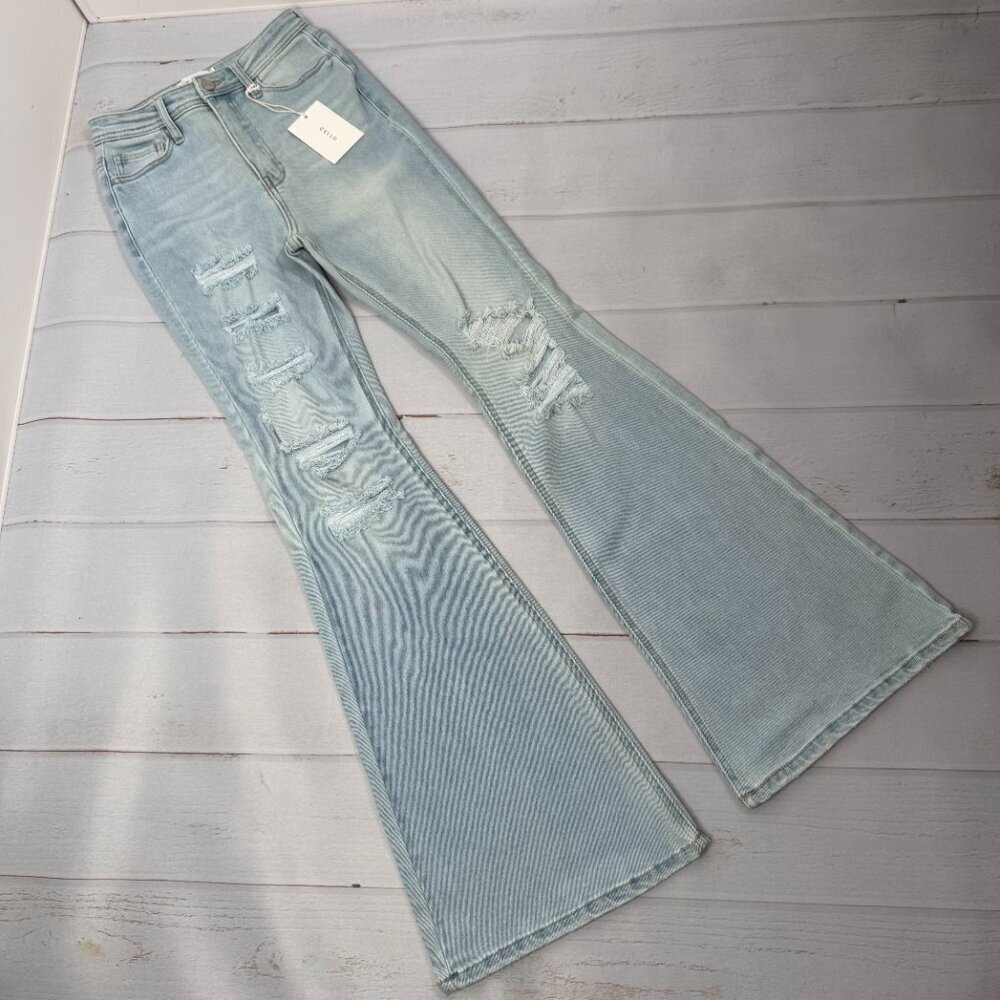 NWT Cello High Rise Distressed Flare Jeans Size 3